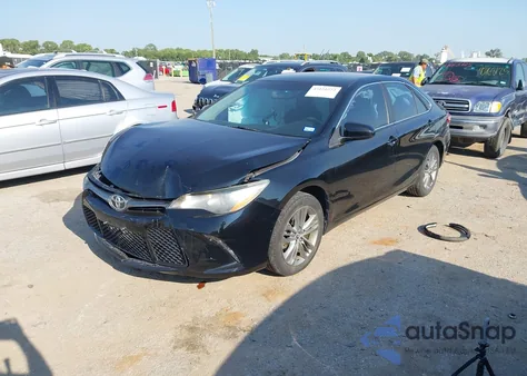 2015 Toyota Camry Se z USA, uszkodzony, nr VIN 4T1BF1FK2FU907335